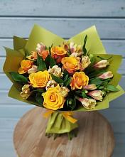 Букет цветов из:  Альстромерии и Розы в Демидове