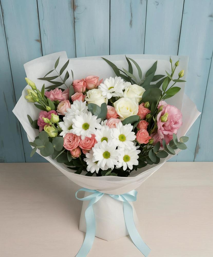 Букет цветов из: Розы, Лизиантусы и Хризантемы в Демидове