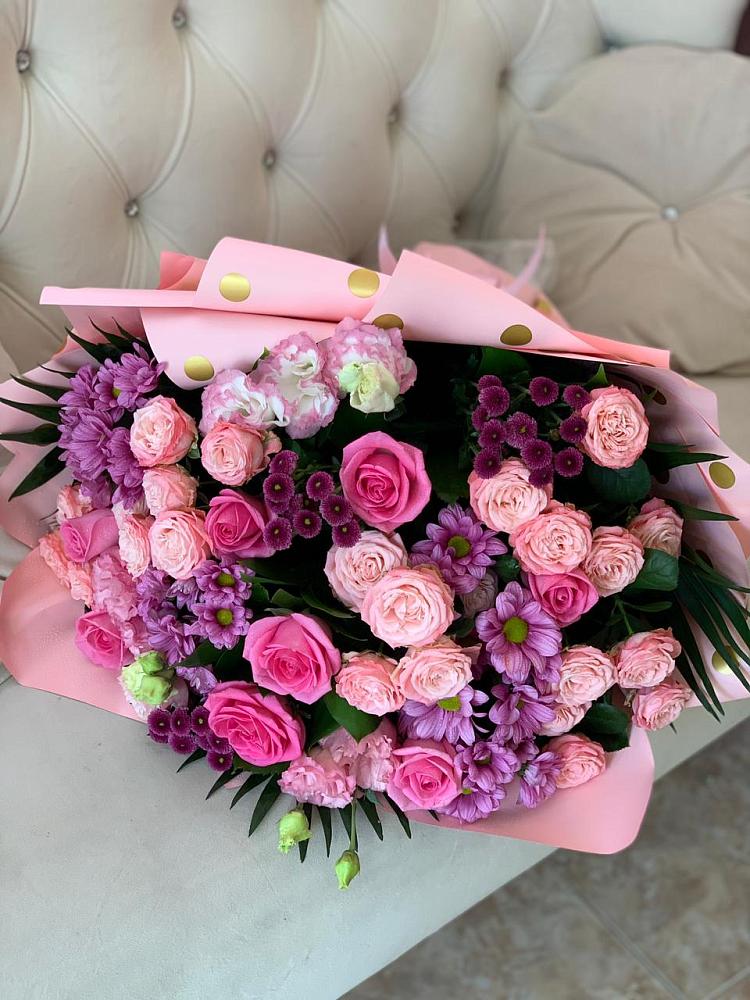 Букет цветов из: Хризантемы, Розы и Лизиантусы в Демидове