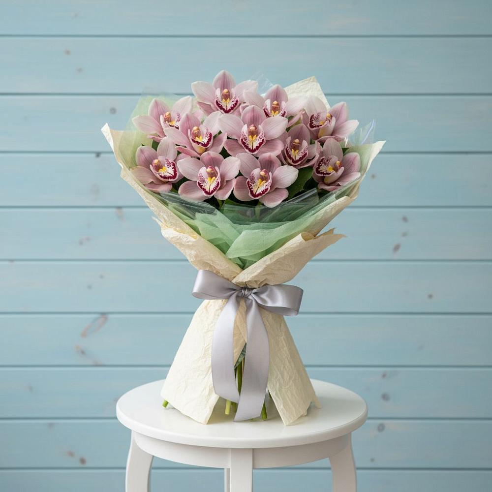 Букет цветов из: Орхидеи и Розы в Демидове