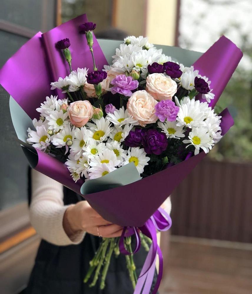 Букет цветов из: Хризантемы, Гвоздики и Розы в Демидове