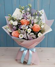 Букет цветов из:  Лизиантусы, Розы, Альстромерии и Гипсофила в Демидове