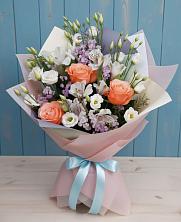 Букет цветов из:  Лизиантусы, Розы, Альстромерии и Гипсофила в Демидове