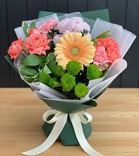 Букет цветов из:  Гвоздики, Розы, Герберы и Хризантемы #REPLACE_PRED# Демидове