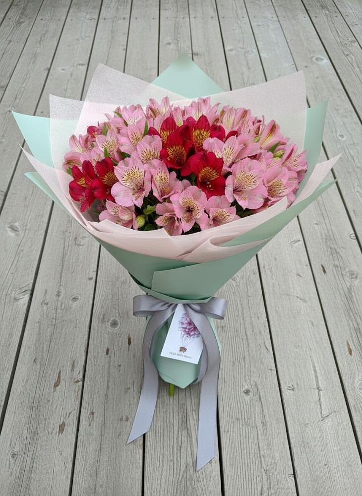 Букет цветов из: Альстромерии в Демидове