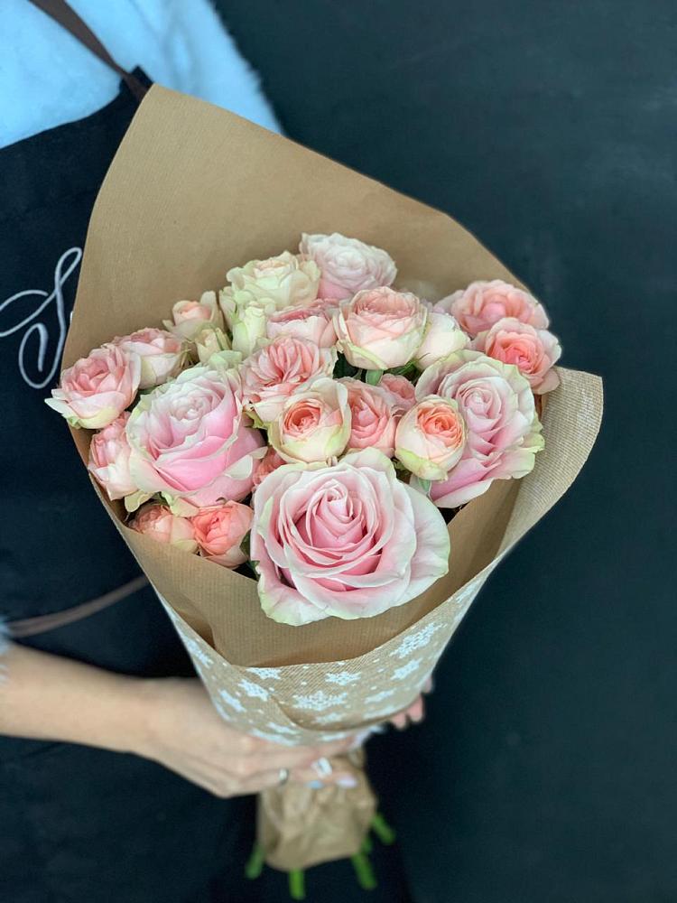 Букет цветов из: Хризантемы и Розы в Демидове