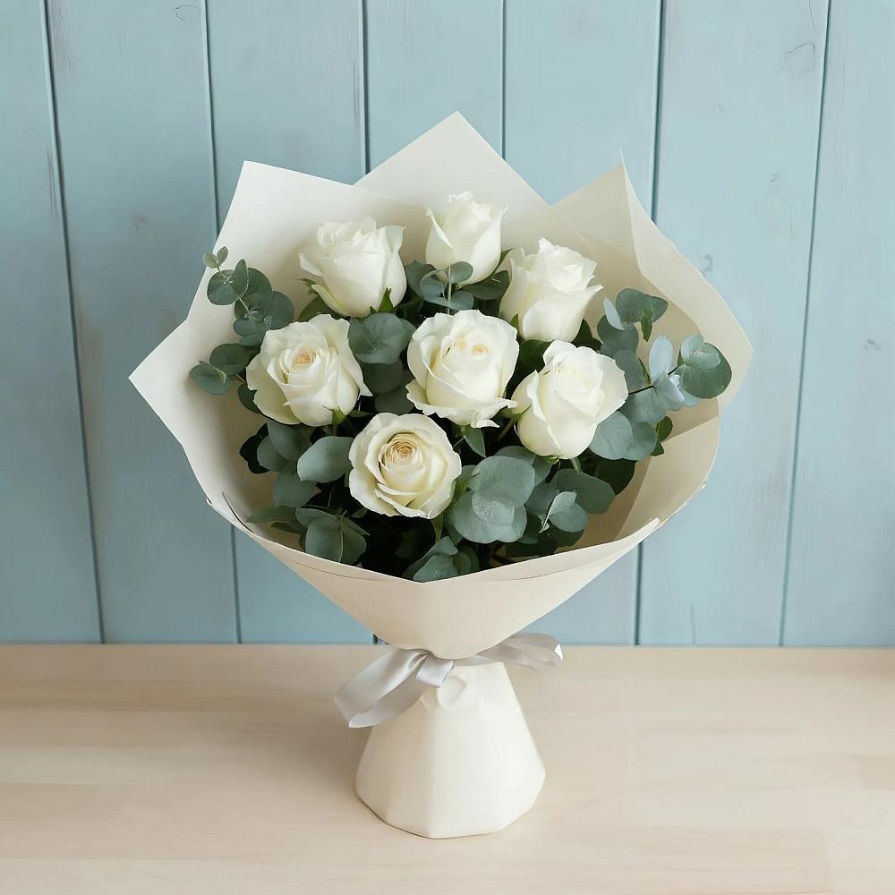 Букет Белые розы в Эвкалипте в Демидове