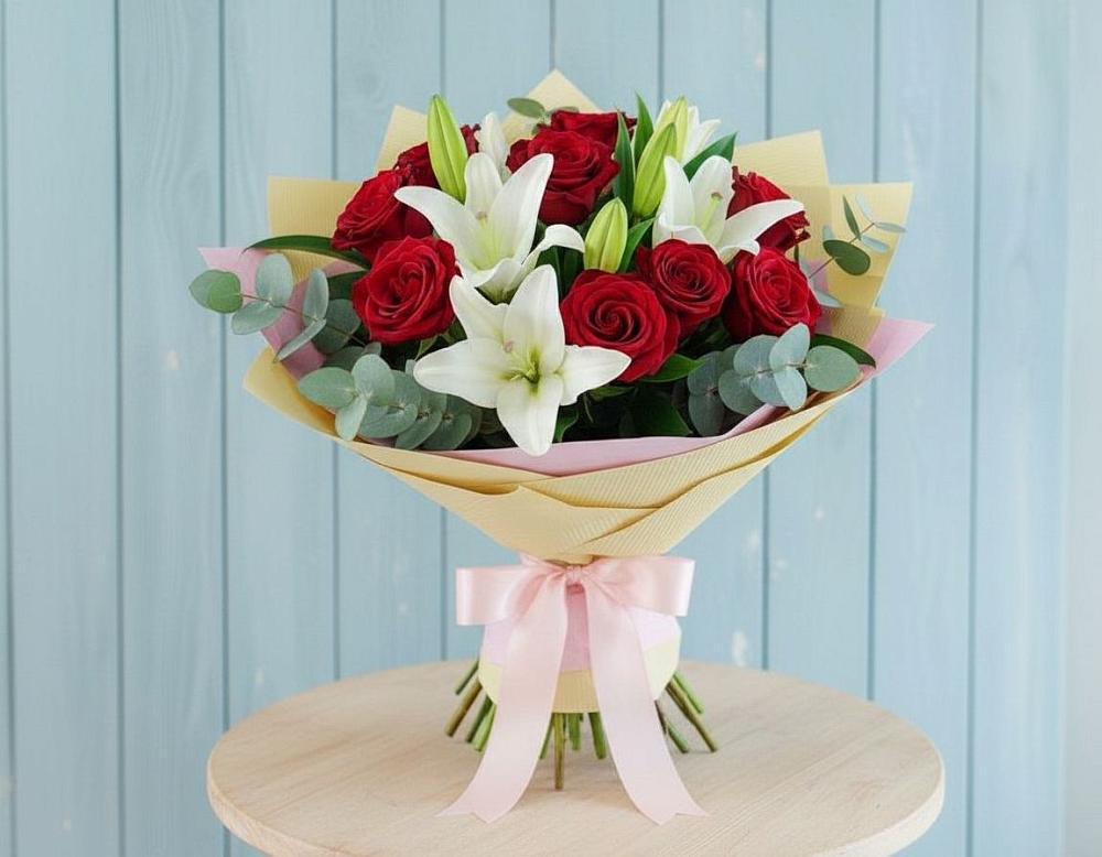 Букет цветов из: Лилии и Розы в Демидове